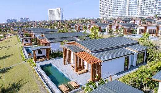 Bán Gấp Biệt Thự Mặt Biển 1T3Pn Đẹp Nhất Nha Trang, Sổ Đỏ, Giá Cạnh Tranh