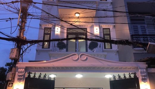 Bán Nhà Tuyệt Đẹp Hxh 28 Đào Tông Nguyên . Dt 5X16.5M. 1Tr,2L,st . Tặng Nt . Giá 5.8 Tỷ .