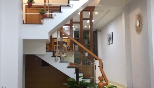 Cần Tiền Sang Gấp Căn Nhà Mặt Tiền Đường Trung Tâm Thành Phố