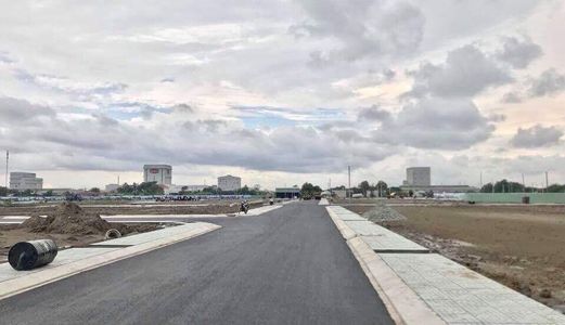 Cần Bán Gấp Lô Đất Ở Trung Tâm Tp. Đồng Xoài, Mặt Tiền Ql14, 2,6Tr/1M2, Đầy Đủ Tiện Ích Khu Vực.