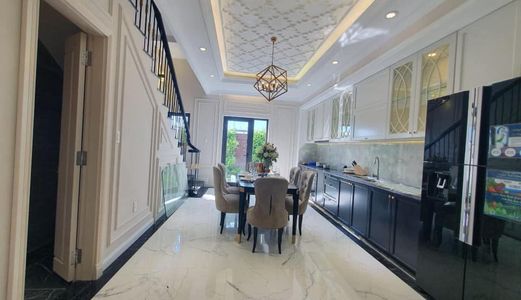 Nhà Phố Biệt Thự Ven Song 5X20 10X22 Giá 3Ty3 Căn Hùng Vương Nói Dài Phường 6 Tp.tân