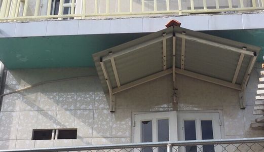 Bán Nhà Hẻm 92 Phạm Hữu Lầu . Dt 3.7X6M. 1Tr,1 Lầu ,2Pn. Giá 780 Tr .