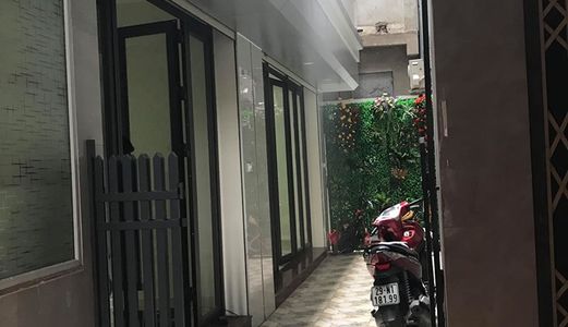 Bán Nhà Ở La Thành, 38M2, Nhà Đẹp, 5 Tầng, Giá Nhỉnh 4 Tỷ
