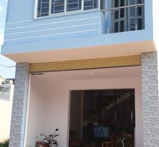 Bán Nhà Cấp 4 Mt Nguyễn Ảnh Thủ,dt 60M2 Giá 1,45 Tỷ, liên hệ: 0365629315