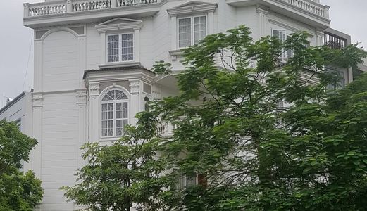 Biệt Thự 2 Mặt Tiền Việt Hưng, 5 Tầng, Mặt tiền 20M, 98M2