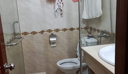 Chính Chủ Bán Nhà Đường Láng. Dt 61M2× 5 Tầng, Mặt Tiền 5.8M, Giá 9 Tỷ, Ô Tô Vào Nhà