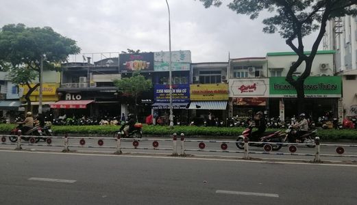 Cho Thuê Nhà 235B Nguyễn Văn Cừ, Phường Nguyễn Cư Trinh, Q1 Vị Trí Cực Đẹp  Dt 4X14 Trệt, 1 Lầu  Giá 59 Triệu/th