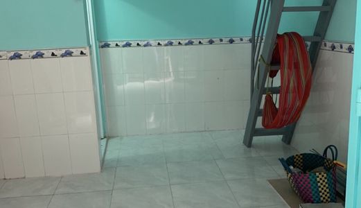 Bán Nhà Hẻm 2405 Huỳnh Tấn Phát . Dt 4X4M. 1Trệt,1Lầu. Giá 620 Triệu .