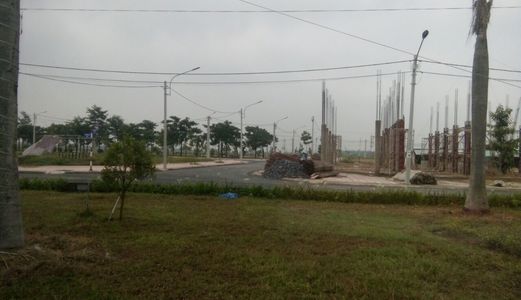 Đất-Nền Khu Dân Cư Q.2 -Sổ Hồng Riêng Từng Nền, Đất Thổ Cư 100% -Ngay Trung Tâm Hành Chính,siêu Thị.. 2.hạ Tầng Hoàn Thiện Chuẩn Singapore 100%, Hệ Thống Điện Âm, Nước Máy, Đường Trải Nhựa 30M. 3.nằm Liền Kề Khu Công Nghiệp Phía Đông Tp.hcm -> Thuận Lợi