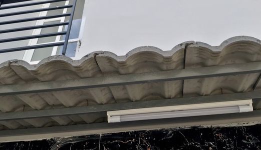 Bán Nhà Đẹp Mới Xây Hẻm 88 Nguyễn Văn Quỳ .Diện tích: 3.3X4M. 1Trệt,1 Lầu . Giá 650 Tr .