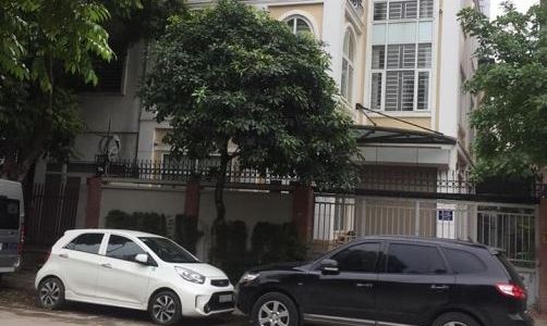 Mặt Phố Nguyễn Đình Hoàn, Gara, Kd, 142M2, Mt 6.2M, 24.5 Tỷ. Lh 0917420066