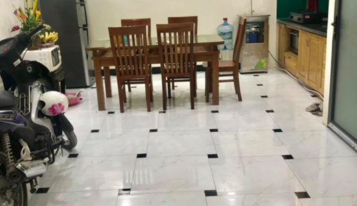 Bán Nhà Chính Chủ , 34M2 X 5 Tầng – Giá 2.8 Tỷ - Cách Ngã 3 Ba La 100M – Lh: 0913651316
