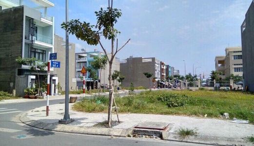 Cực Hot: Ngay Tthc Quận 2- Liền Kề Nguyễn Thị Định, Shr- Giá: " 20 Triệu/m2"