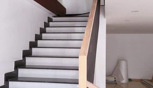 Bán Nhà 2 Tầng 5 Mặt Tiền Hải Hồ Vị Trí Quá Đệp Nhà Đệp Kiên Cố