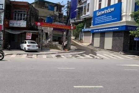 Bán 6 Ngôi Nhà Ở Dốc Nghĩa Địa Đạo,hạ Long. Nhà Cực Đẹp Mới Hoàn Thiện !!!