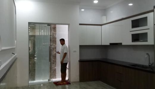 Bán Gấp Nhà Có Gara Ô Tô, 5 Tầng Mới Tô Vĩnh Diện 7,5 Tỷ.