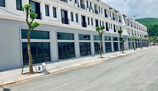 Bán Nhà 3 Tầng Liền Kề Bãi Cháy 