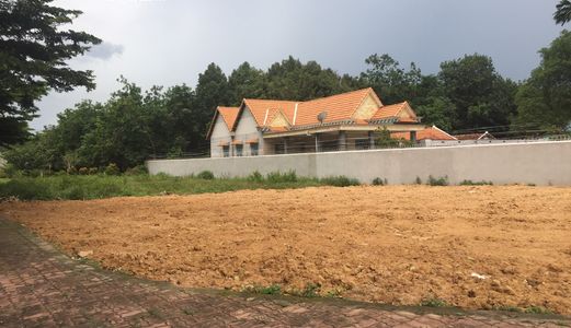 Bà Chị Kẹt Tiền Cần Tiền Bán Gấp Lô Đất Để Trả Nợ.