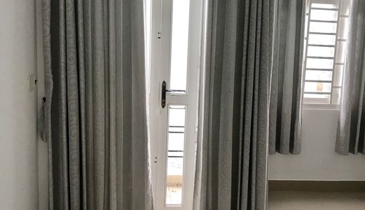 Bán Nhà Đẹp Cách Mặt Tiền Phạm Hữu Lầu 30m. Diện tích 4x9.5m. Gồm 1Trệt, 1 Lầu, 2 Phòng ngủ. Giá 3.35 Tỷ 