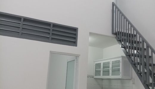 Bán Nhà Mới Hẻm 1716 Htp . Dt 4.2X8M. 1Tr,1 Lửng ,2Pn. Giá 890 Tr .