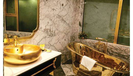 Chính Thức Nhận Cọc Giữ Chỗ Dự Án 7* Dát Vàng Hội An Golden Sea