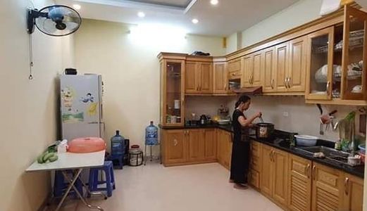 Bán Nhà Gấp, Gần Ngã Tư Sở, Dt: 35M X Mặt Tiền 4,5M. Giá 2,7 Tỷ.