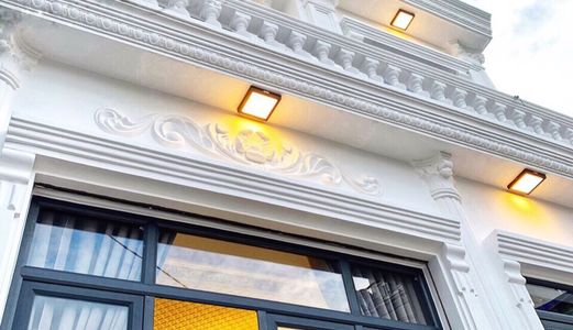 Bán Nhà Tuyệt Đẹp . Hẻm 458 Htp . Dt 6X10M. 1Tr,1 Lầu ,3Pn. Full Nt Cao Cấp . 5.6 Tỷ .