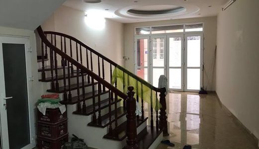 Bán Nhà Phố Dịch Vọng Hậu, 45Mx5T, Ngõ 2.5M, Thoáng Trước Sau, Full Nt, Nhà Đẹp Ở Luôn.