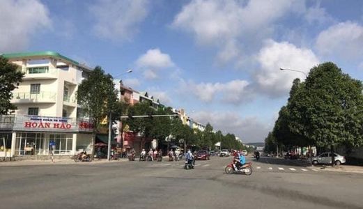 Tôi Chủ Đất Đang Cần Tiền Gấp Để Mở Quán Ăn Ở Quê Nên Muốn Bán 300m2 Đất Gần Chợ.