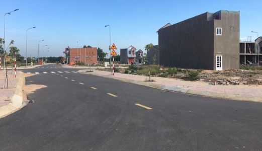   Dự Án 2000 Nền Đối Diện Sân Golf 8,8Tr/m2