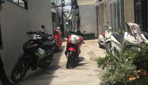 Nhà Núi Thành 2 Tầng, Trước Nhà 3M,có Thể Để 20 Chiếc Xe Máy. Khu Vực An Ninh Tiện Ích