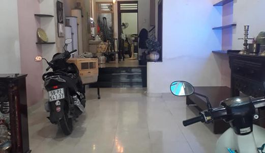 Bán Nhà Chính Chủ Quân 10, 1 Trệt 2 Lầu Vào Ở Ngay, Chỉ 4,2 Tỷ.