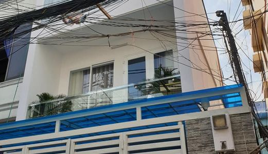 Bán Nhà Phố Quận 10, Ô Tô Vào Nhà, 79m2 , Mặt tiền 5m, Chỉ 9,8 Tỷ