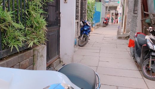 Bán Nhà Đẹp Hẻm 2155 Htp, Tt Nhà Bè , 33M2 , Giá Yêu Thương