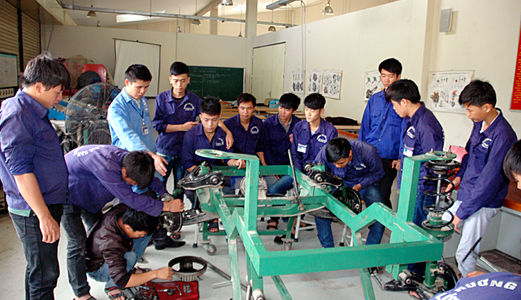 Sang Nhượng Trường Kỹ Thuật Nghề Tại Hà Nội.