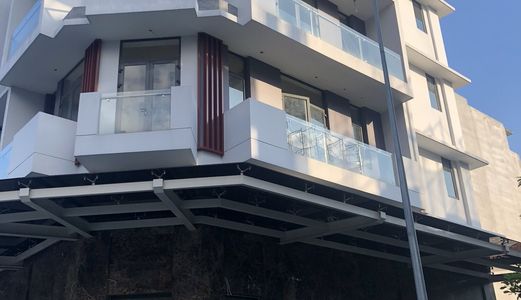  Cho Thuê Mặt Bằng Có Thang Máy Chỉ 8Triệu/th,diện tích sử dụng :110M2 Trong Khu đầu tư Vạn Phúc, Quốc lộ 13, Thủ Đức