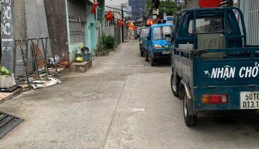 Bán Nhà Gấp Hẻm 115 Phạm hữu lầu Quận 7, diện tích 24m2, Sổ hồng riêng, Giá Yêu Thương