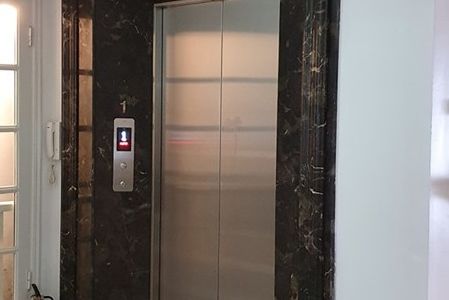 Nhà Quận Đống Đa, 7 Tầng Thang Máy, Oto, Kd, Dt 46M2, Mt 8M, Chỉ 13 Tỷ Lh 0917420066