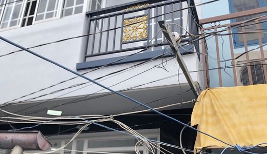 Bán Nhà Hẻm 2056 Huỳnh Tấn Phát. Diện tích 4 x 9m. Gồm Trệt, Lầu, 2 Phòng Ngủ, 2Wc. Tặng Nội Thất . Giá 1 Tỷ 330 Tr 