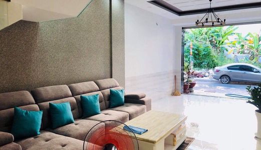 Bán Nhà Tuyệt Đẹp Khu Công Ích Phú Mỹ .Diện tích: 4X18M. 3 Tầng . Full Nội thất . Giá 8.2 Tỷ .