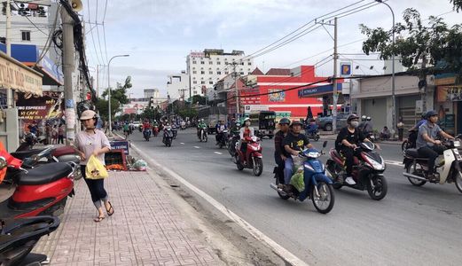 Cho Thuê Nhà Nguyên Căn Mặt Tiền Huỳnh Tấn Phát .dt 6.3X30M. Nở Hậu . Giá 55 Tr .