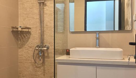 Bán Nhà Định Công 52M X 5 Tầng, Hiện Đại Ô Tô Vào, Chỉ 3 Tỷ 9