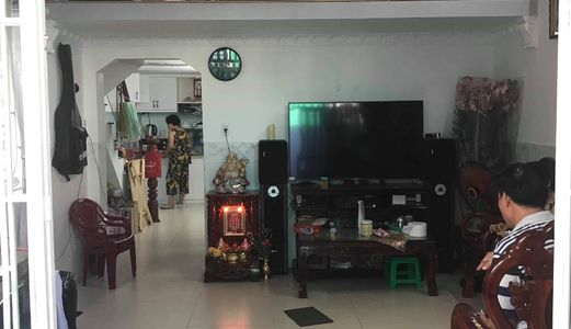 Bán Nhà Trong Tuần Hẻm 38 , Kho B Đi Vào ,tt Nhà Bè , 60M2, Shr