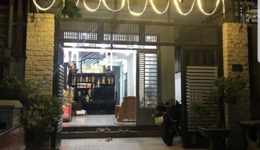 Bán Gấp Nhà Mặt Tiền Ngay Vincom Dĩ An