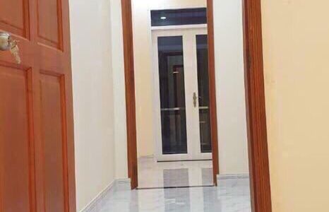 Bán Nhà Đẹp Hẻm xe hơi 2329 Huỳnh Tấn Phát . Diện tích: 4.35 X11.5M. Trệt , Lầu ,2 phòng ngủ, 2Wc. Giá Bán 3.25 Tỷ .