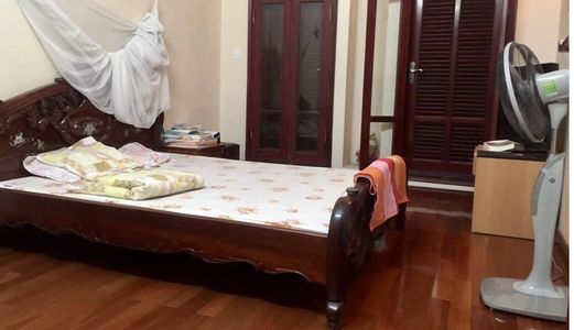 Bán Gấp Nhà Đường  Yên Lạc  42 M2, 5 Tầng, Mặt Tiền 4 M, Ô Tô Đỗ Cửa, Giá 4,5 Tỷ