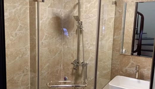 Bán Nhà 4 Tỷ Cầu Giấy, Phân Lô, Ô Tô Sát, 45M2 X 5Tầng.