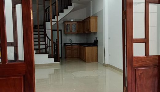 Cực Sốc! Bán Gấp Nhà Vip Quận Đống Đa, 53M2, Mặt Tiền 4,5M Giá Chỉ 2,4 Tỷ!!! Lh: 0369795117