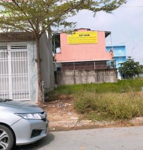 Bán Đất Xây Dẫy Trọ 130M2 , 2 Lô Liền Kề 260M2 ,bình Chánh Đường Nhựa 20M Sổ Riêng Hiếu:0902680537 