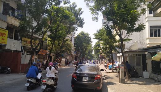 Nhà Mặt Phố Đội Cấn, Dt 41 M2 X 4Tầng, Gara, Kinh Doanh, Chỉ 14.2 Tỷ, Lh 0917420066